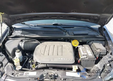 2016 Chrysler Town & Country S from USA, damaged, VIN 2C4RC1HG0GR138532